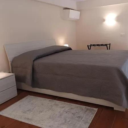 A Casa Di Laura Апартаменты Неаполь